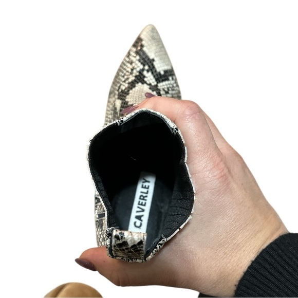 Like New - Caverley Sabrina Boot - Snake - Size 37 - Picture 6 of 8